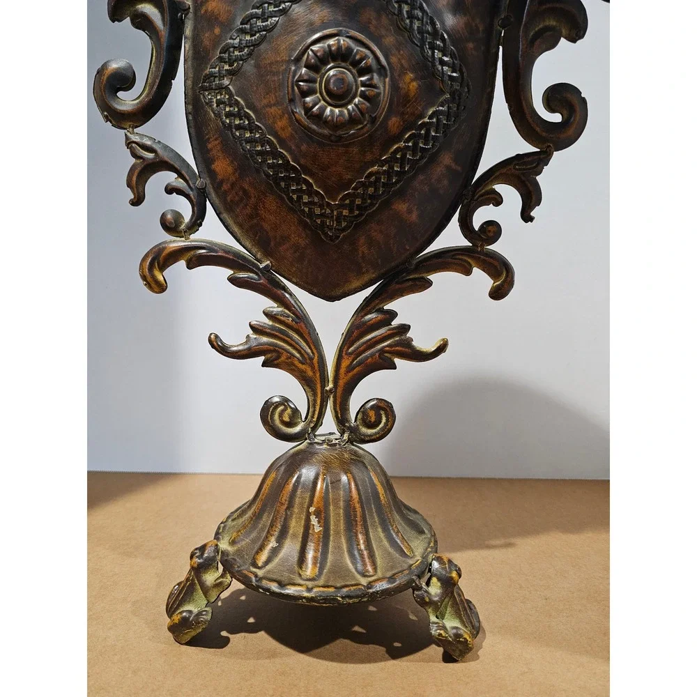 N/A ornate metal